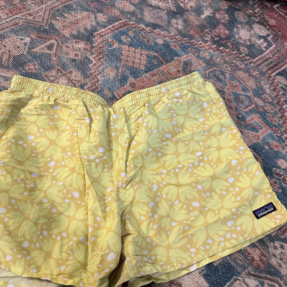 Patagonia women’s baggies shorts